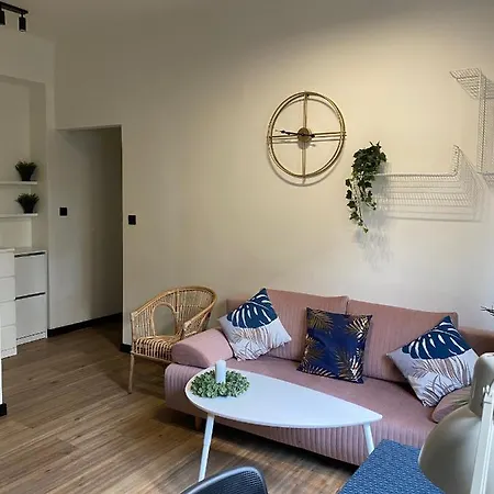 Przytulny I Nowoczesny Malgosi, 10 Min Pieszo Od Dworca I Galerii Apartment *
