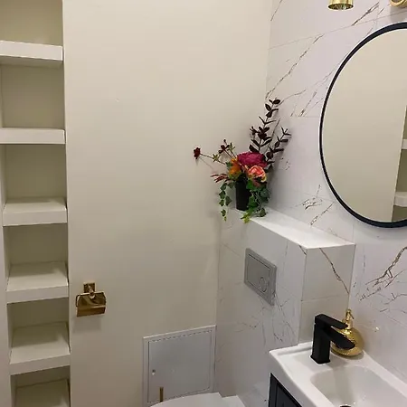 Przytulny I Nowoczesny Malgosi, 10 Min Pieszo Od Dworca I Galerii Apartamento *