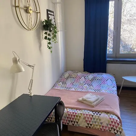 Apartmán Przytulny I Nowoczesny Malgosi, 10 Min Pieszo Od Dworca I Galerii