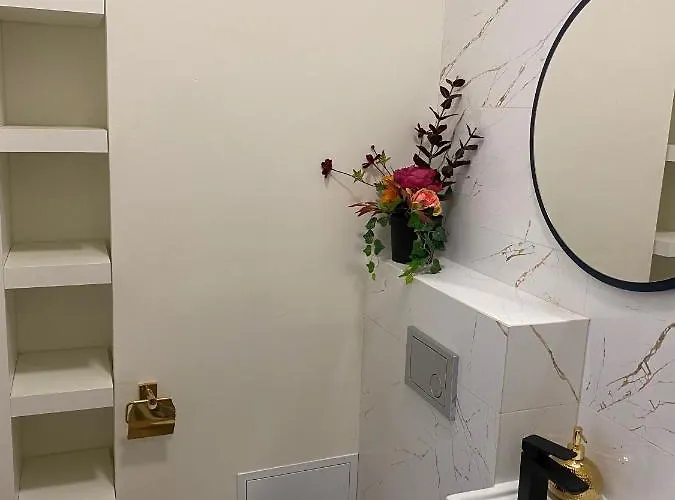 Przytulny I Nowoczesny Malgosi, 10 Min Pieszo Od Dworca I Galerii Apartamento *